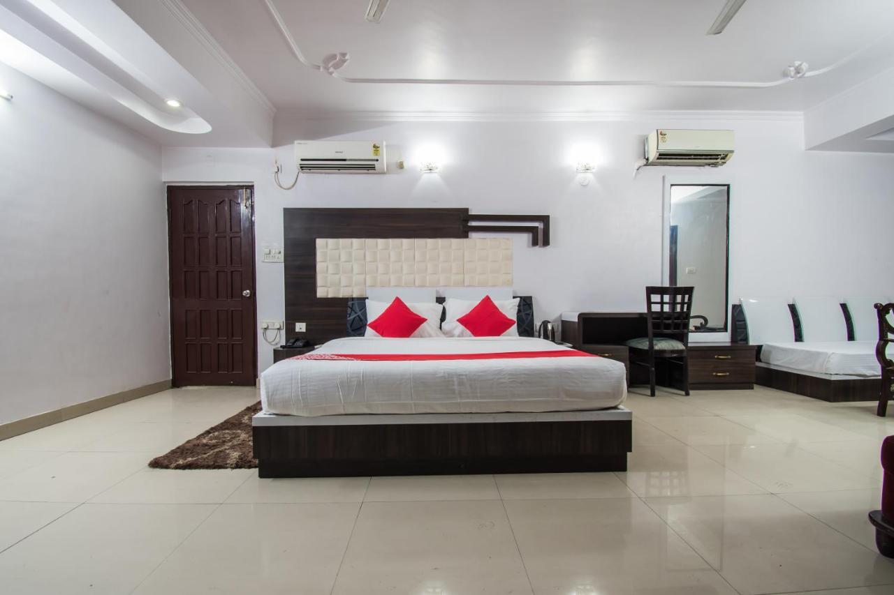 Oyo Flagship 24088 Hotel City Centre Patna  Exterior photo